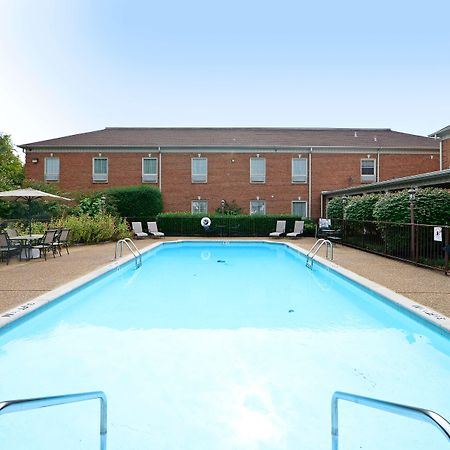 Best Western Spring Hill Inn & Suites Exterior foto