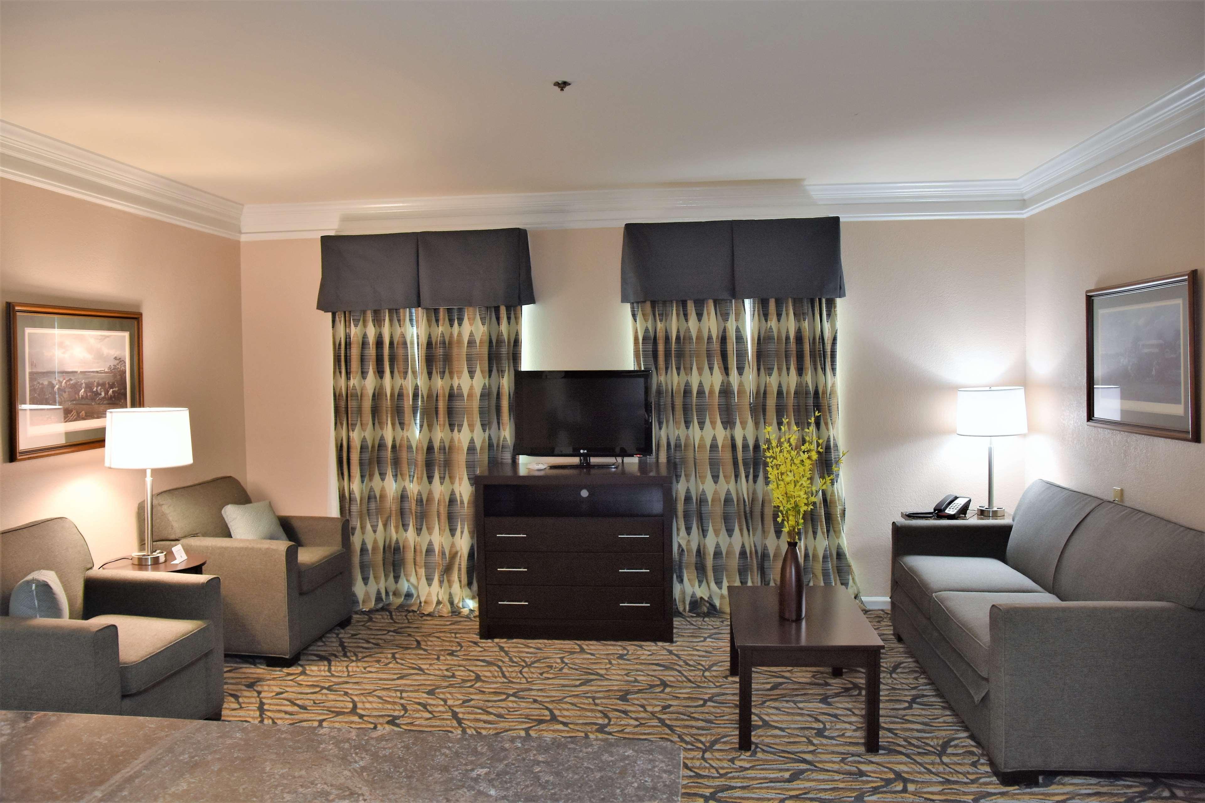 Best Western Spring Hill Inn & Suites Exterior foto