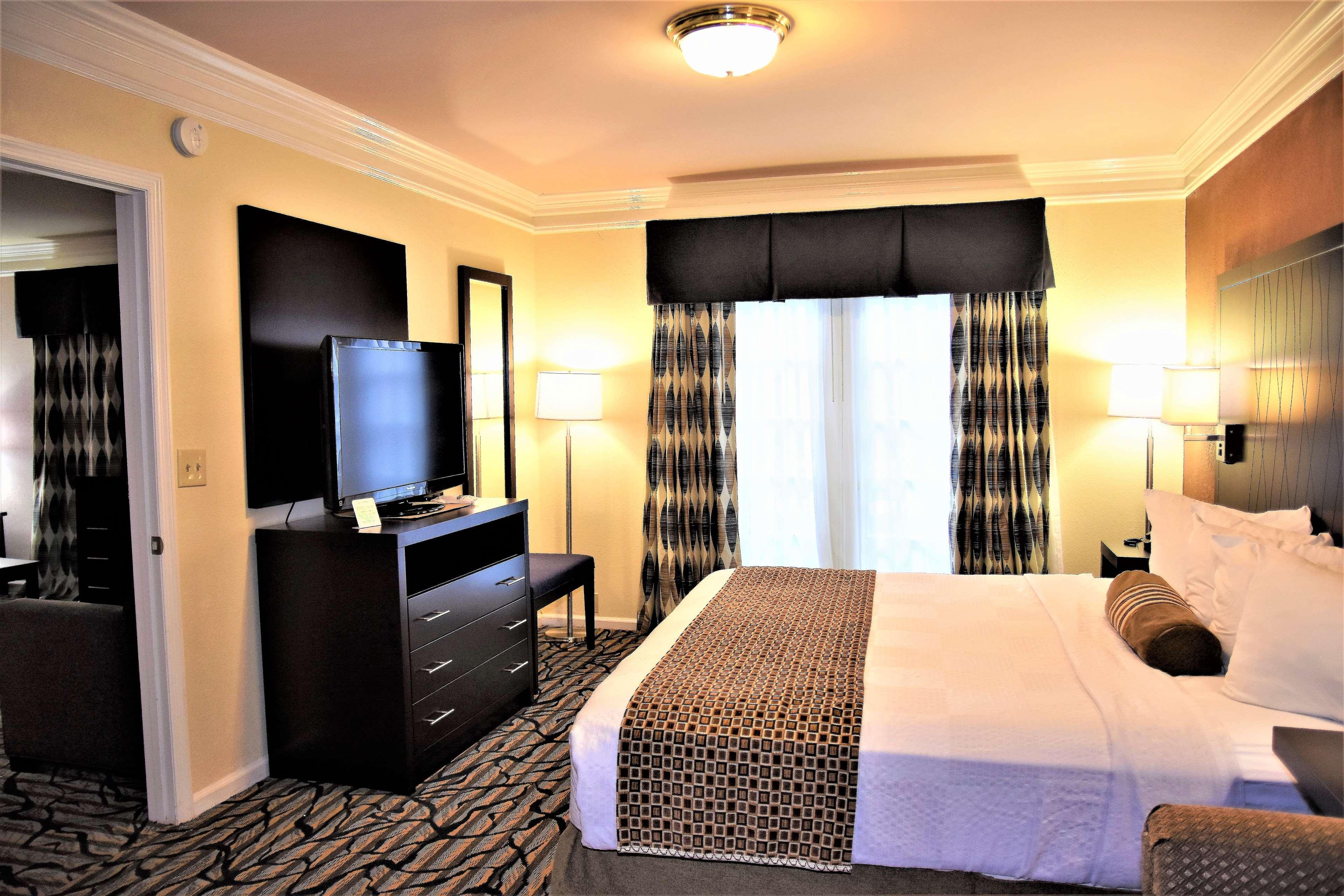 Best Western Spring Hill Inn & Suites Exterior foto
