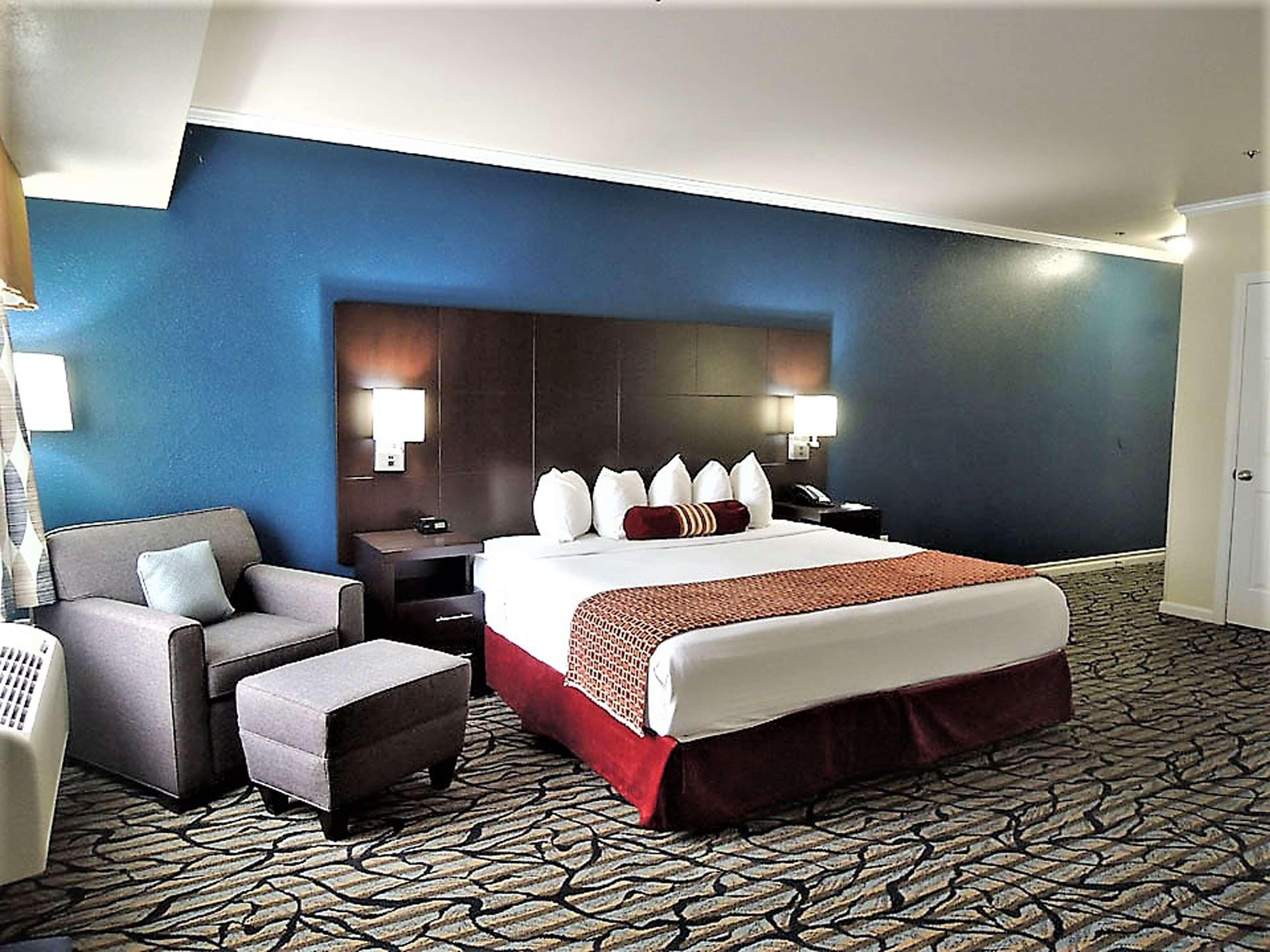 Best Western Spring Hill Inn & Suites Exterior foto